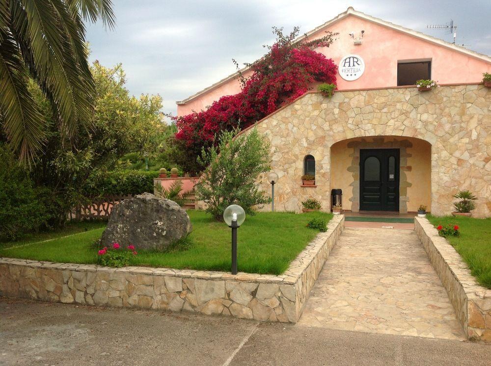 Casa Fertilia Apartment Bagian luar foto